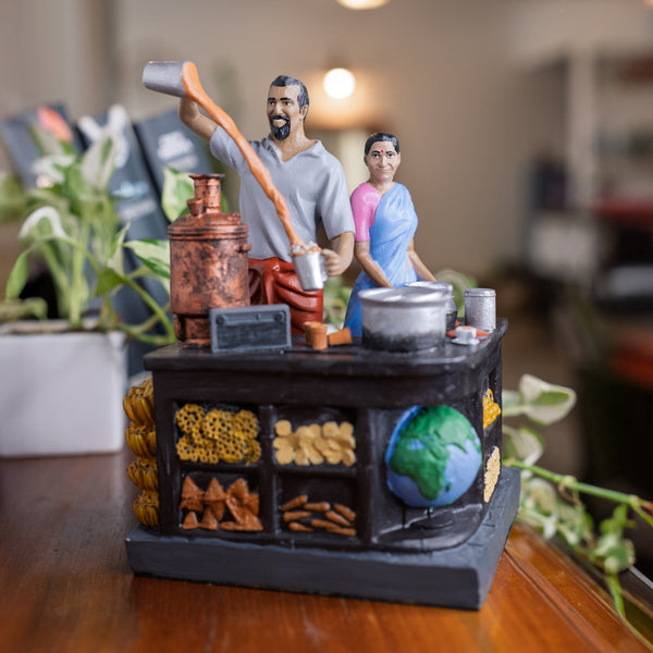 Tea Shop Couple - A Piggy Bank